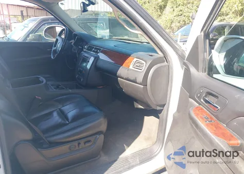 2009 GMC Yukon Slt2 z USA, uszkodzony, nr VIN 1GKEC33359R288406